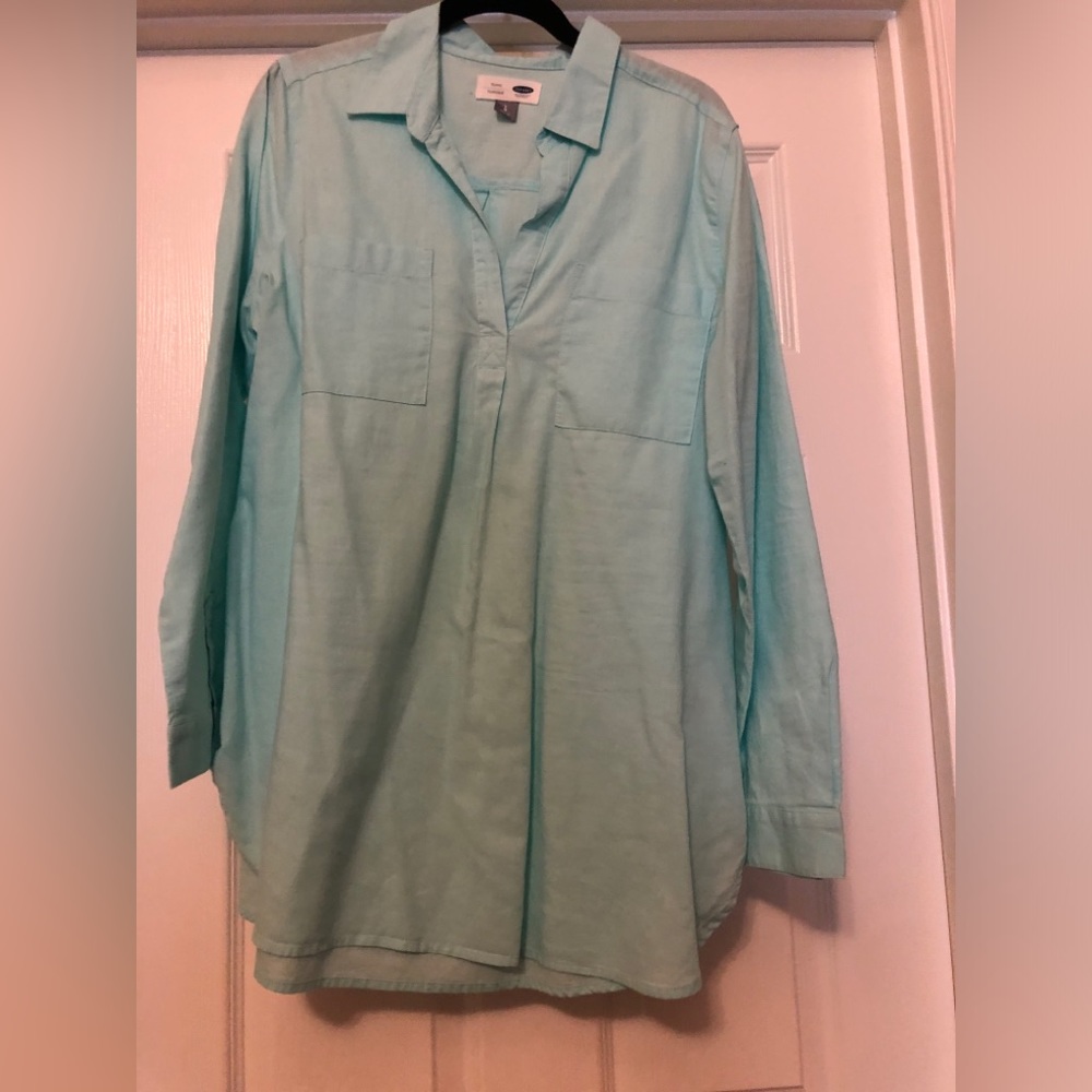 Old Navy Long-Sleeve Split-Neck Linen Top for Women